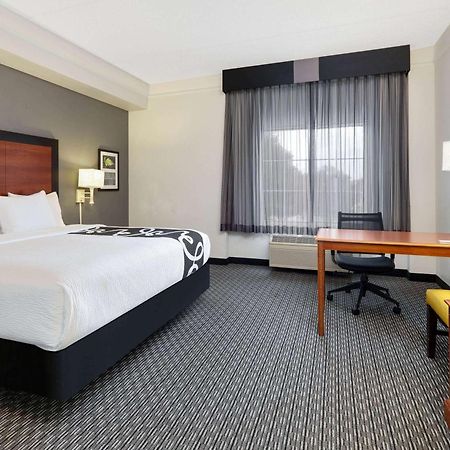 La Quinta By Wyndham Dallas North Central Екстер'єр фото