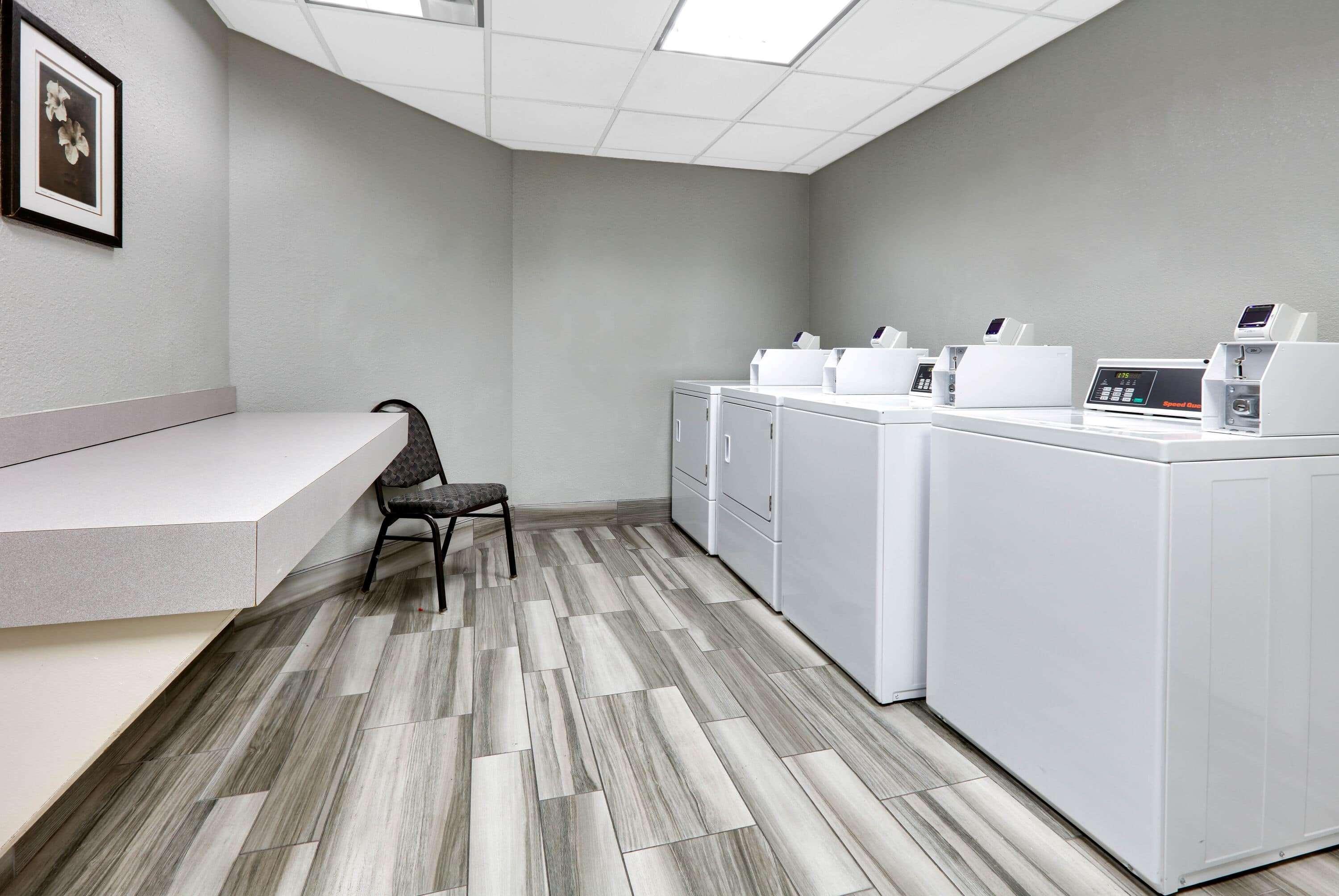 La Quinta By Wyndham Dallas North Central Екстер'єр фото