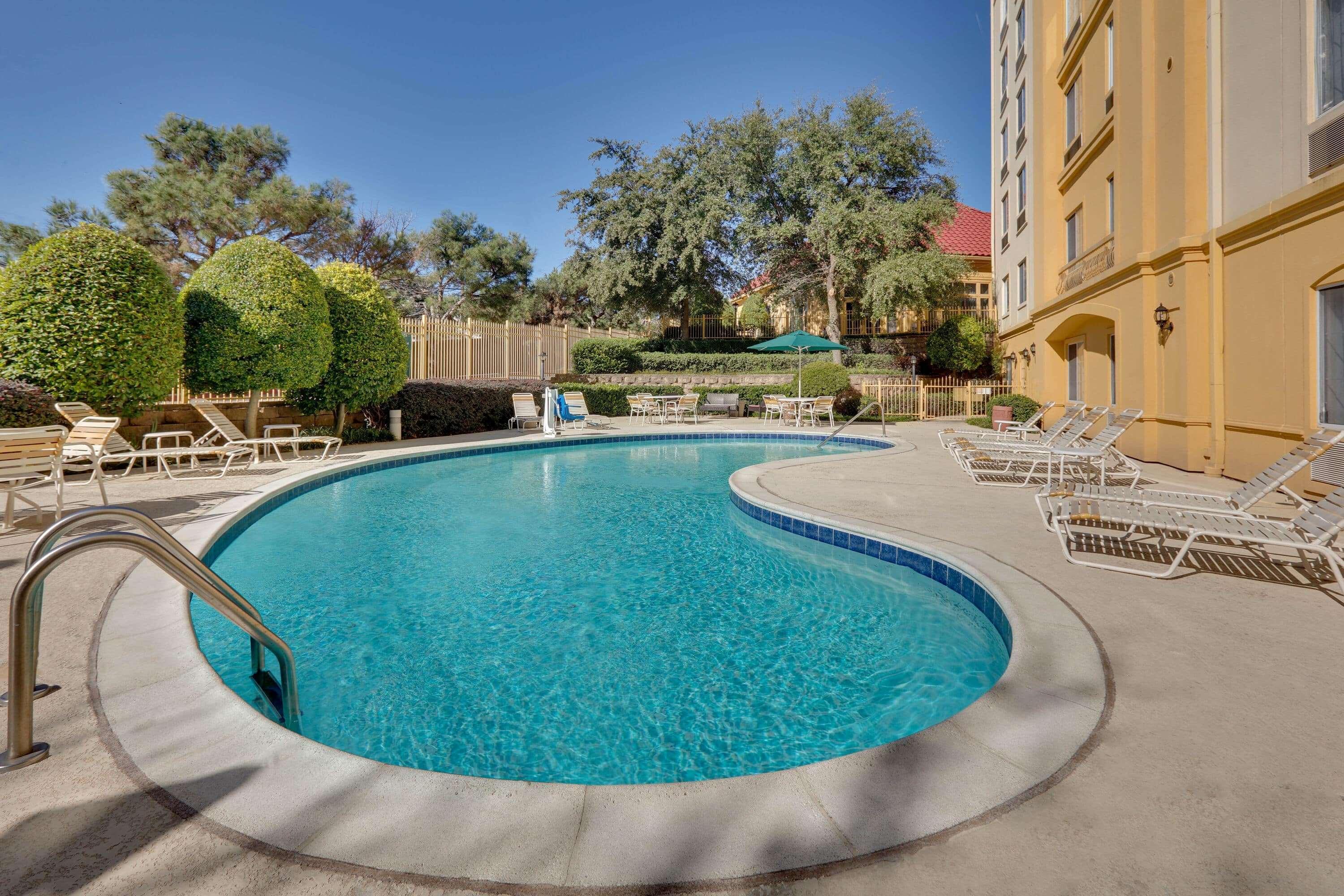 La Quinta By Wyndham Dallas North Central Екстер'єр фото
