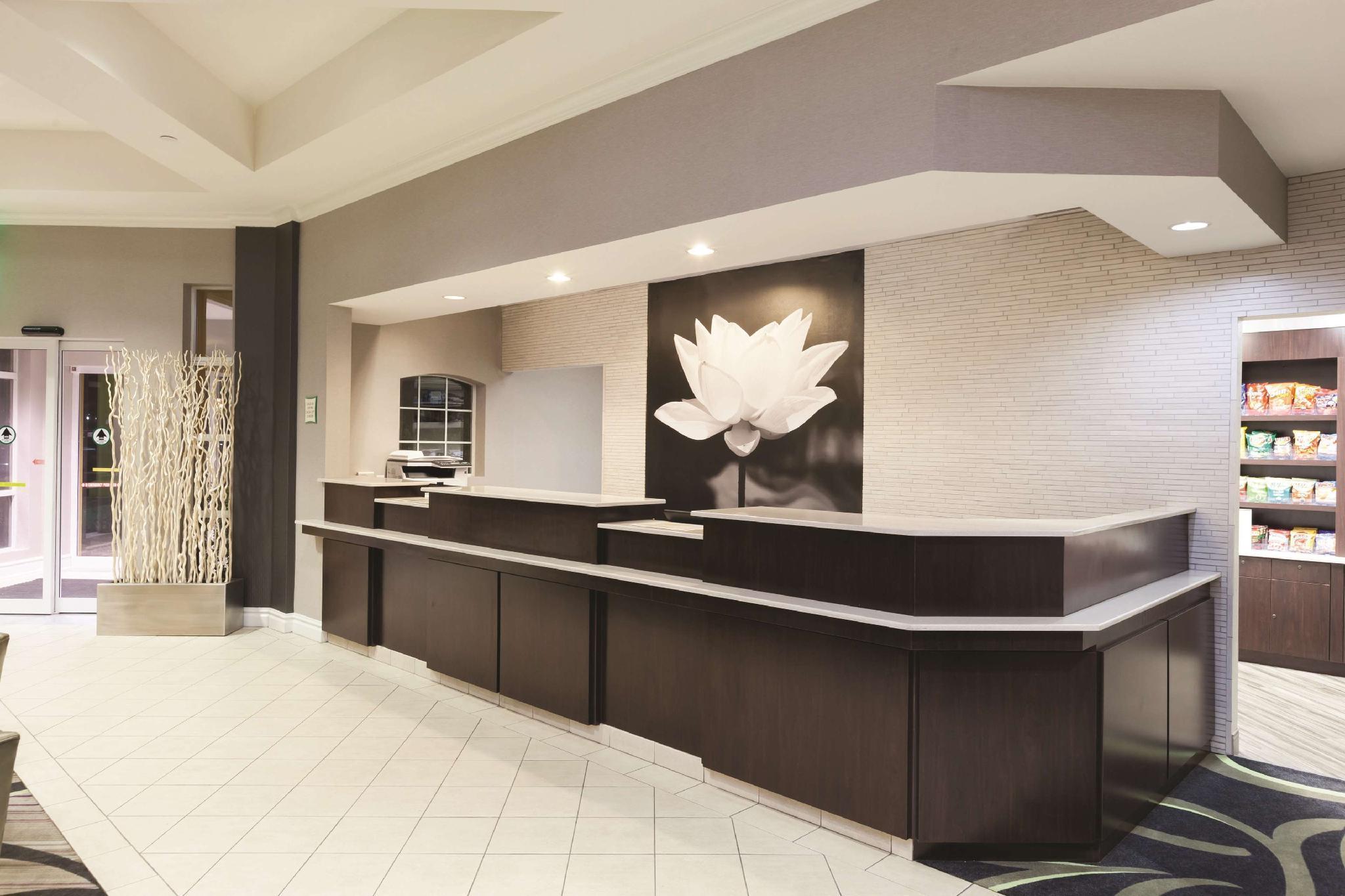 La Quinta By Wyndham Dallas North Central Екстер'єр фото
